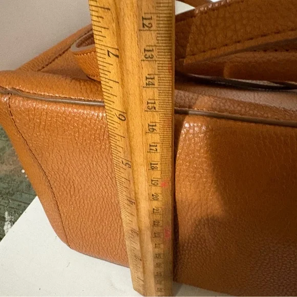 Anne Klein satchel handbag in a caramel or brown shade, - Picture 11 of 12